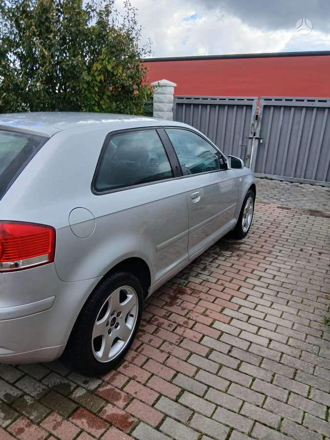 Audi A3, 1.6 l., Седан