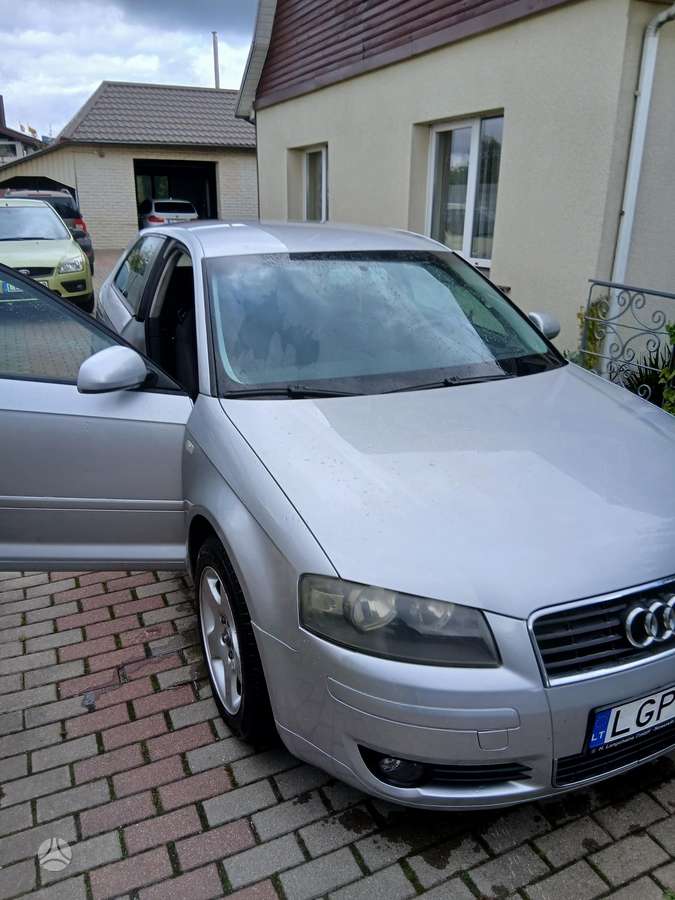 Audi A3, 1.6 l., Седан