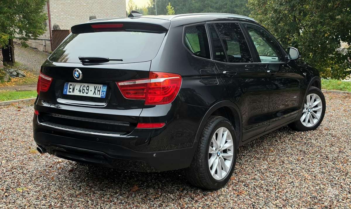 BMW X3, 2.0 l., off-road / crossover