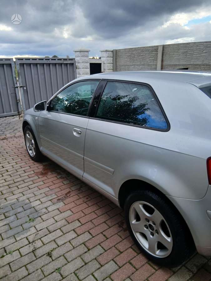 Audi A3, 1.6 l., Седан