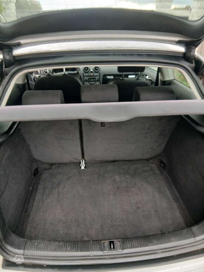 Audi A3, 1.6 l., Седан