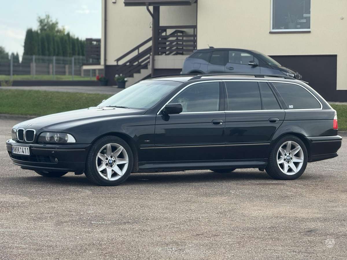 BMW 525, 2.5 l., Универсал