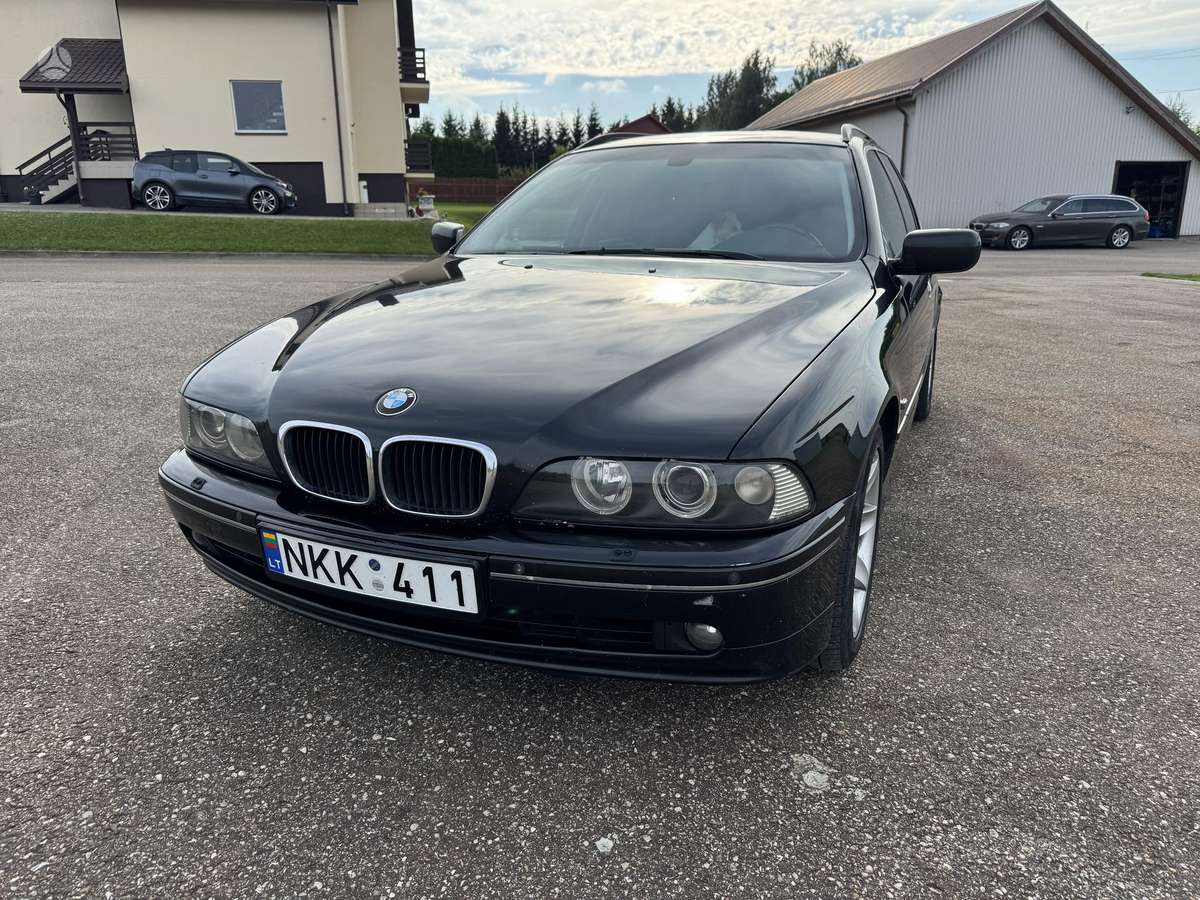 BMW 525, 2.5 l., Универсал