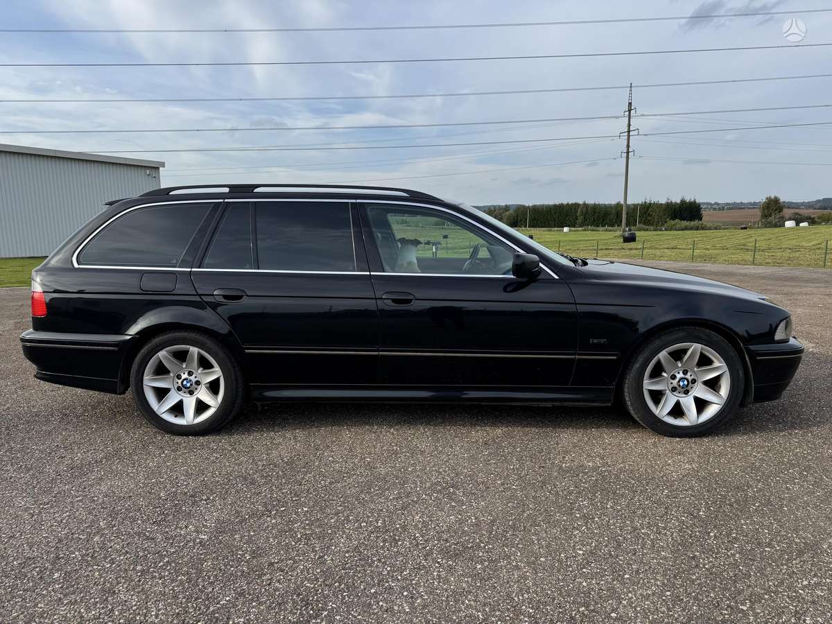 BMW 525, 2.5 l., universalas
