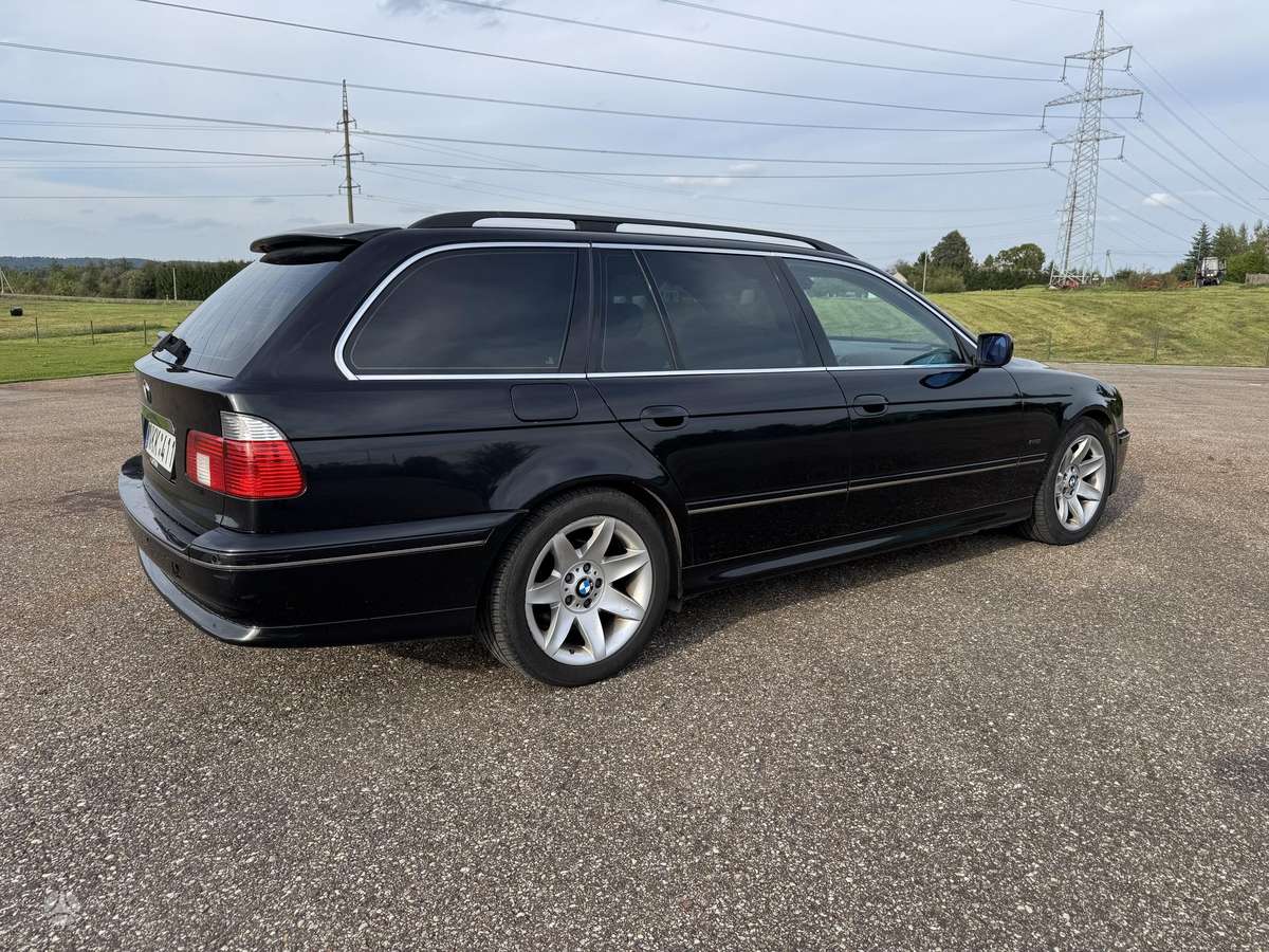 BMW 525, 2.5 l., Универсал