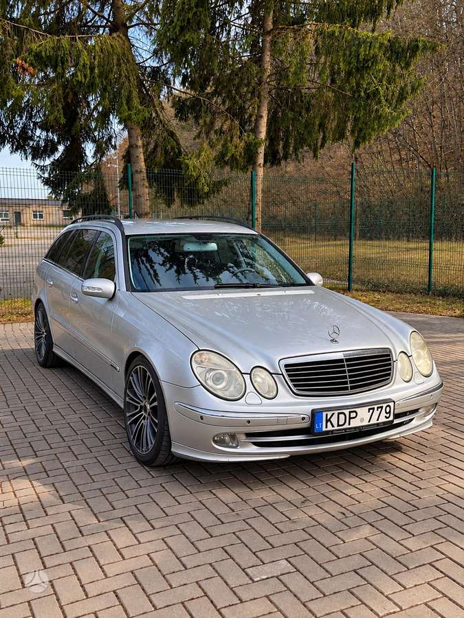 Mercedes-Benz E320, 3.2 l., wagon