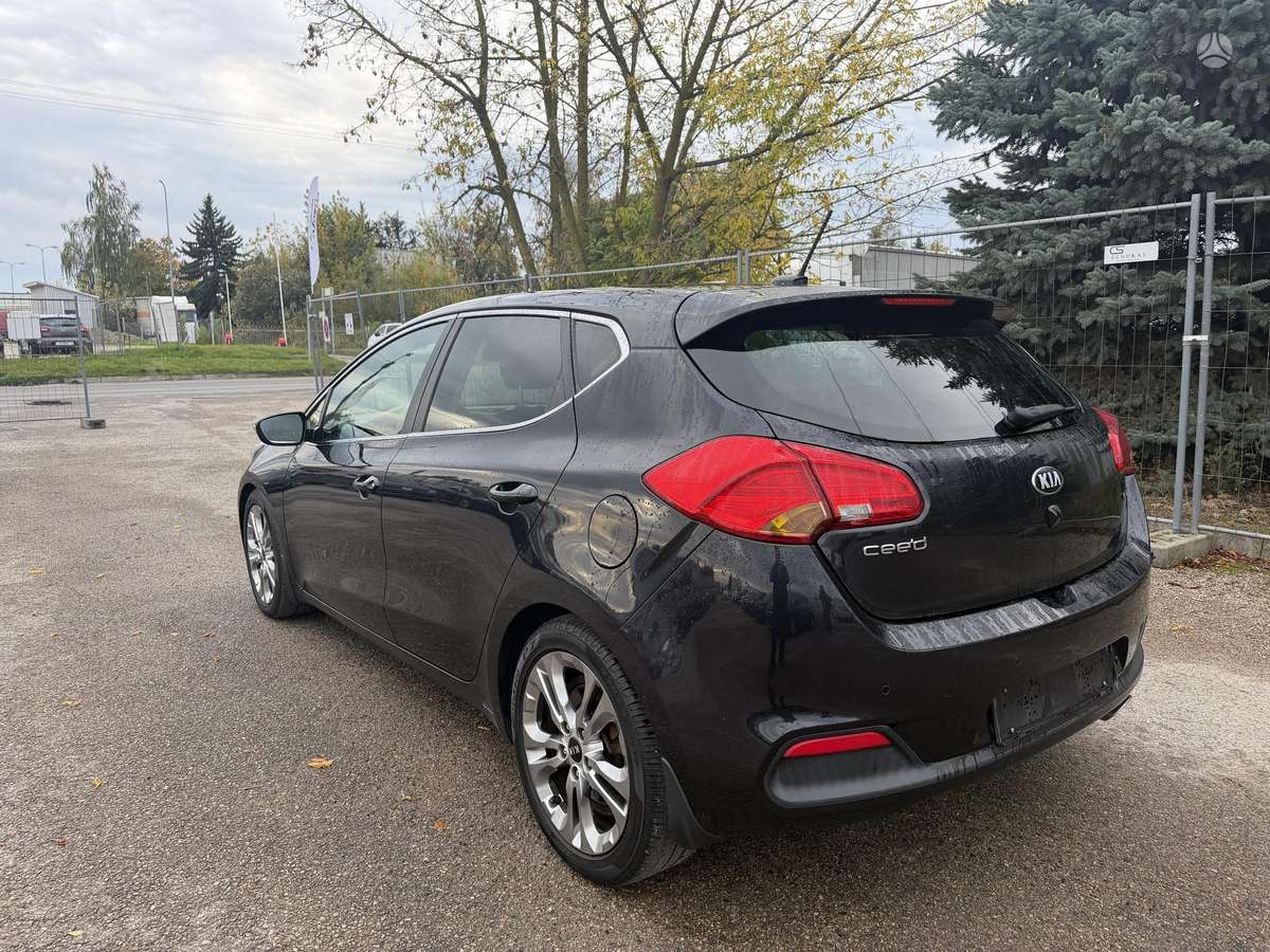 Kia Ceed, 1.6 l., hatchback