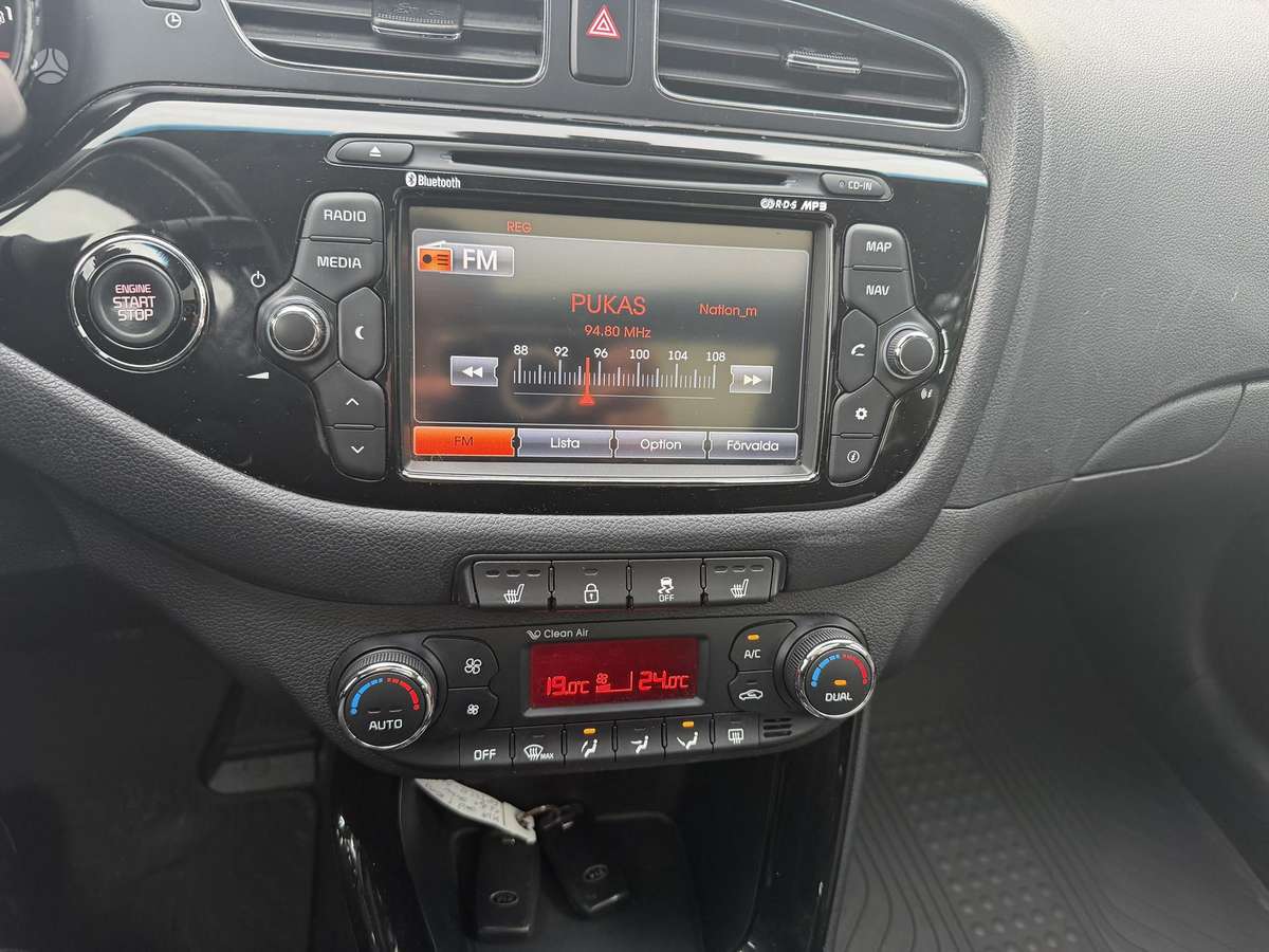Kia Ceed, 1.6 l., hatchback