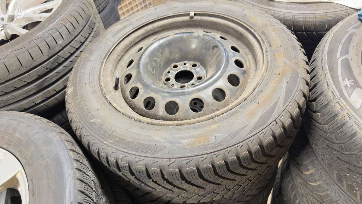 -Kita-, зимние 215/60 R16
