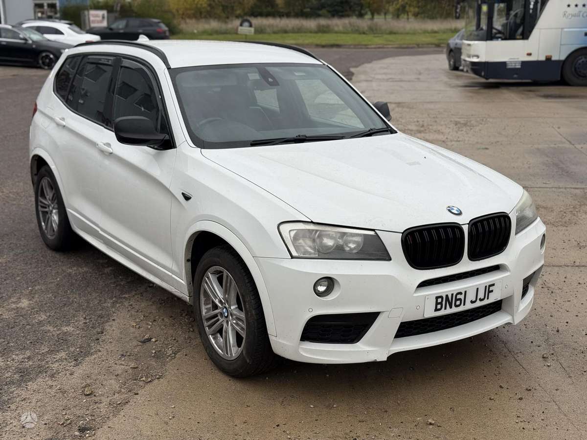 BMW X3, 2.0 l., off-road / crossover