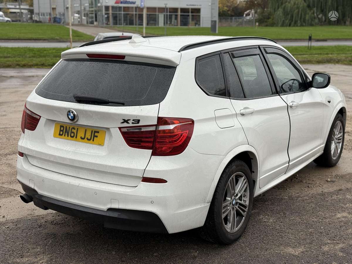 BMW X3, 2.0 l., off-road / crossover