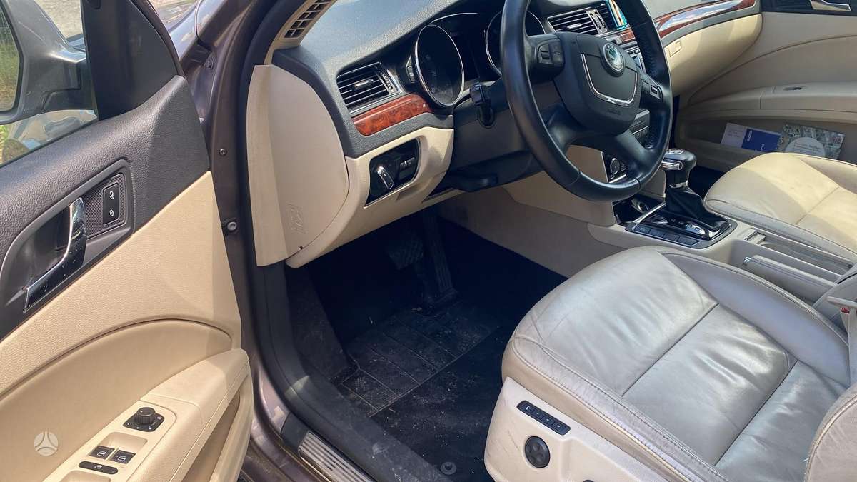 Skoda Superb, 1.8 l., Седан