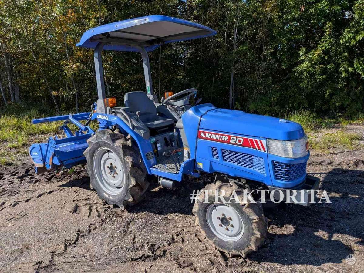 Kubota NAUJA SIUNTA+NUOLAIDOS, traktoriai