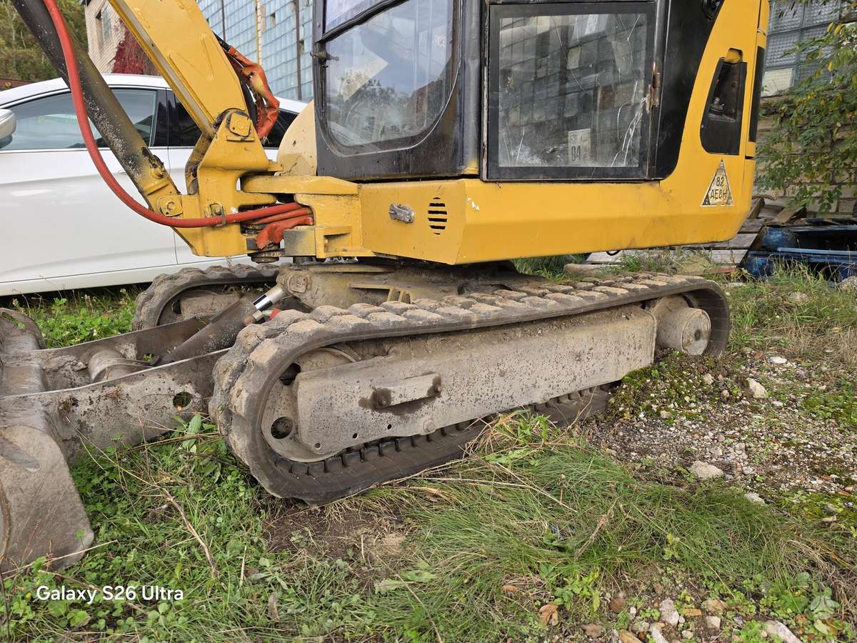 Caterpillar 302,5c, экскаваторы