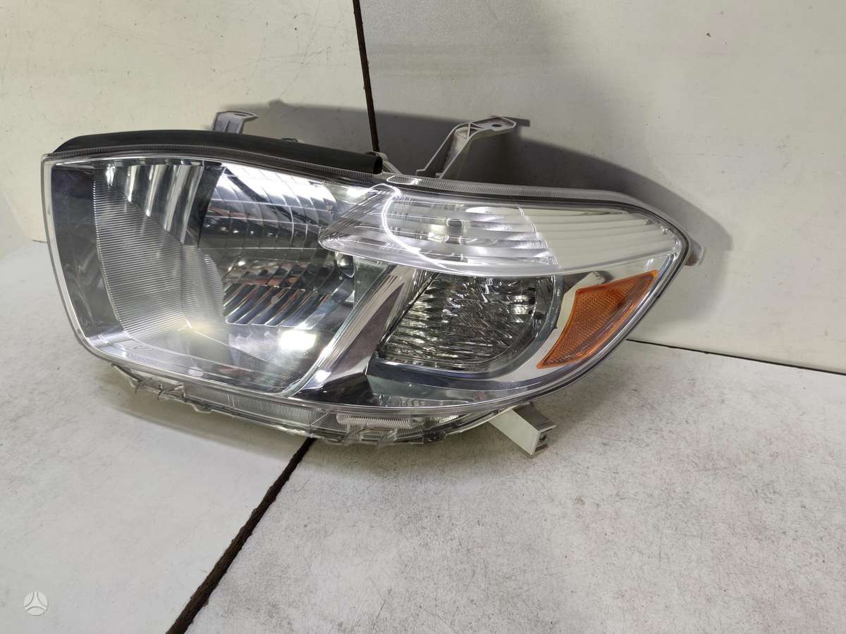 Toyota Highlander lights
