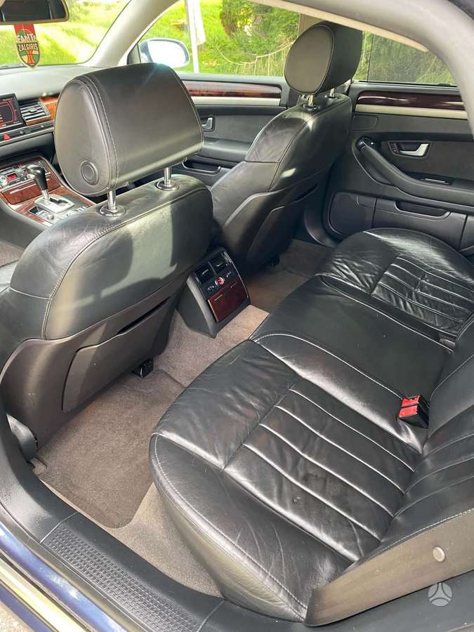 Audi A8, 3.0 l., Седан