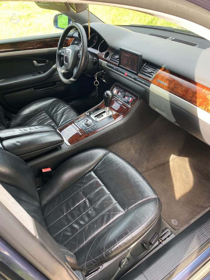 Audi A8, 3.0 l., Седан