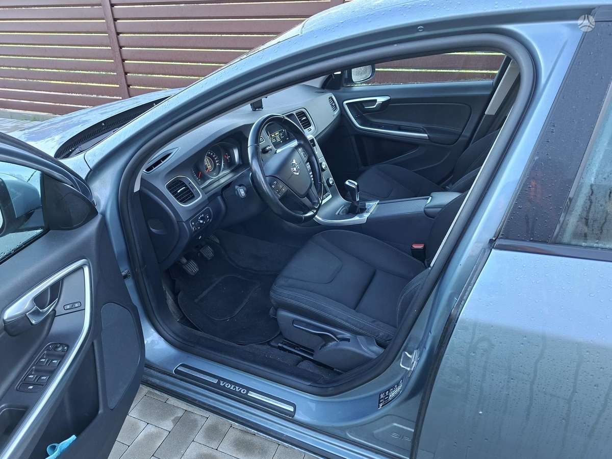 Volvo V60, 2.0 l., Универсал
