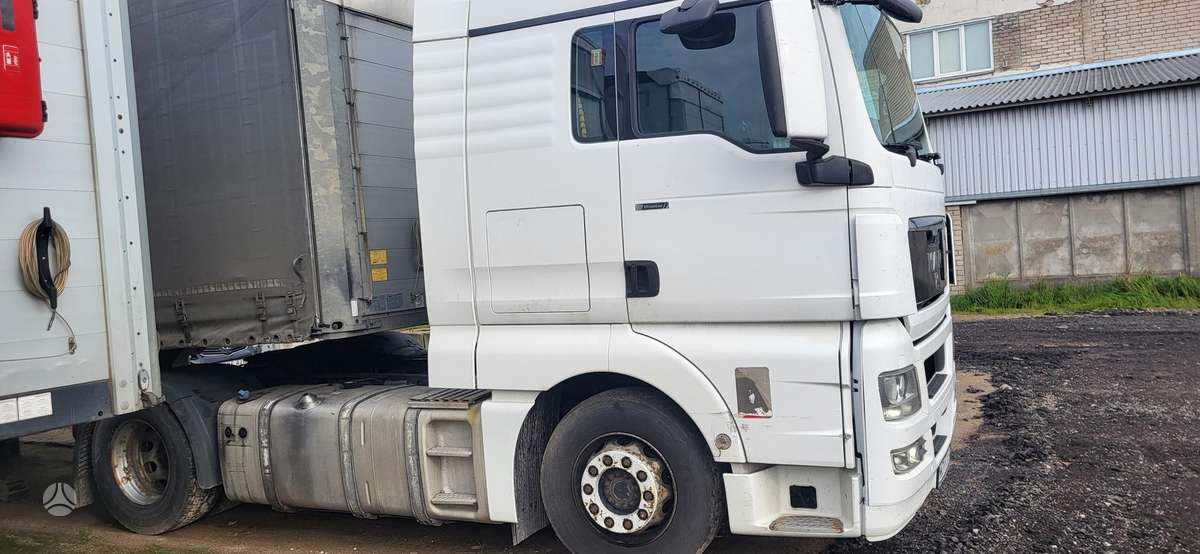 MAN TGX, double sleeper