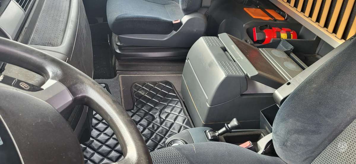 MAN TGX, 2 спальных места