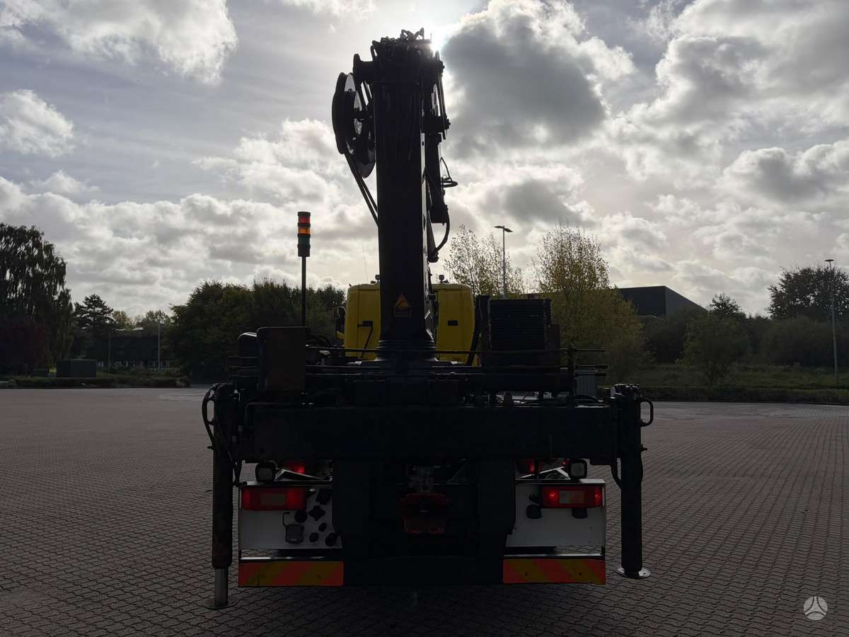 -Kita- HIAB 220 C-5, с краном