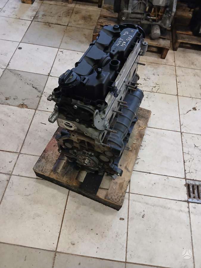 Volkswagen Golf, CRB, двигатель