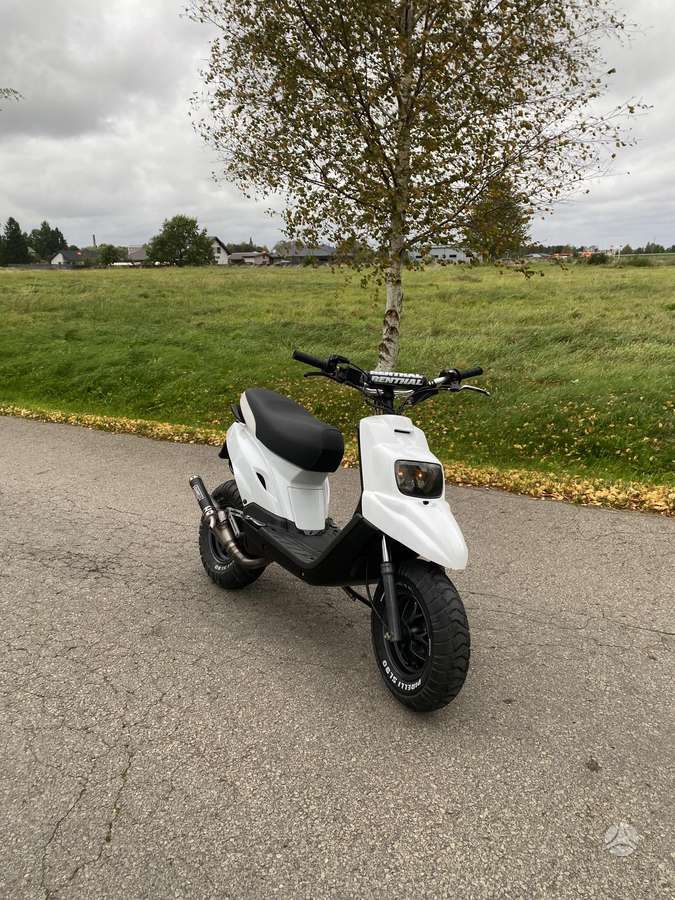 Yamaha Booster 49cc, scooters / mopeds