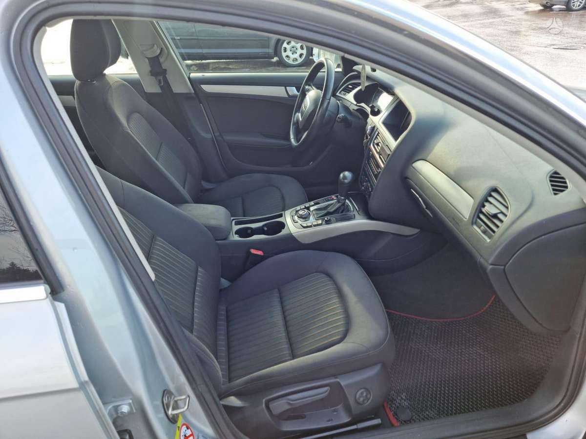 Audi A4, 2.0 l., Седан