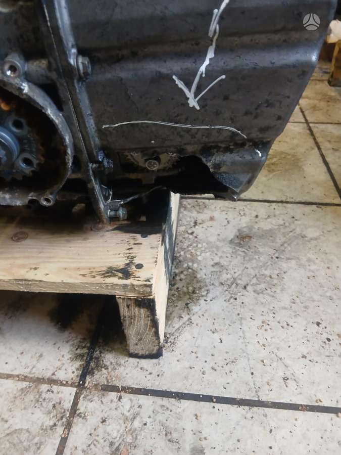 Audi A4, CGL, variklis