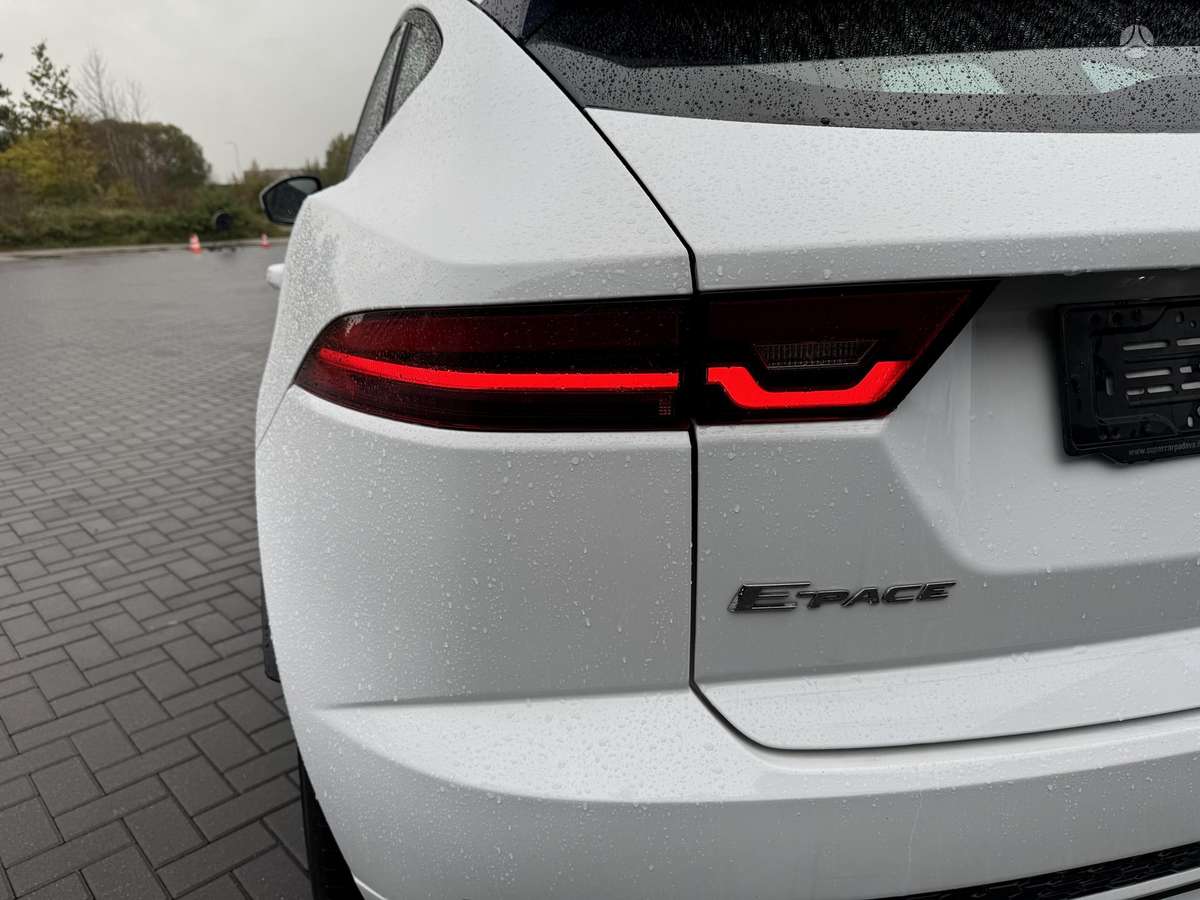Jaguar E-Pace, 2.0 l., off-road / crossover