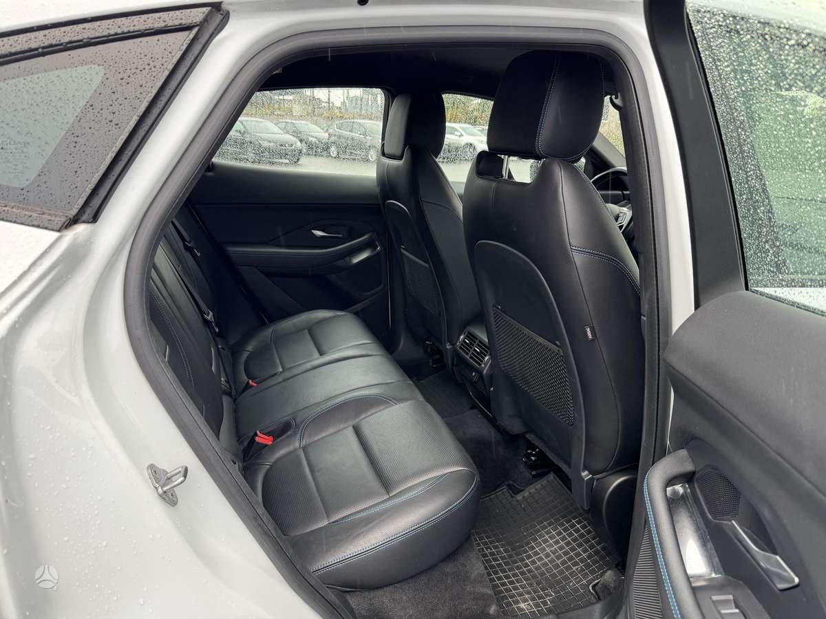 Jaguar E-Pace, 2.0 l., off-road / crossover