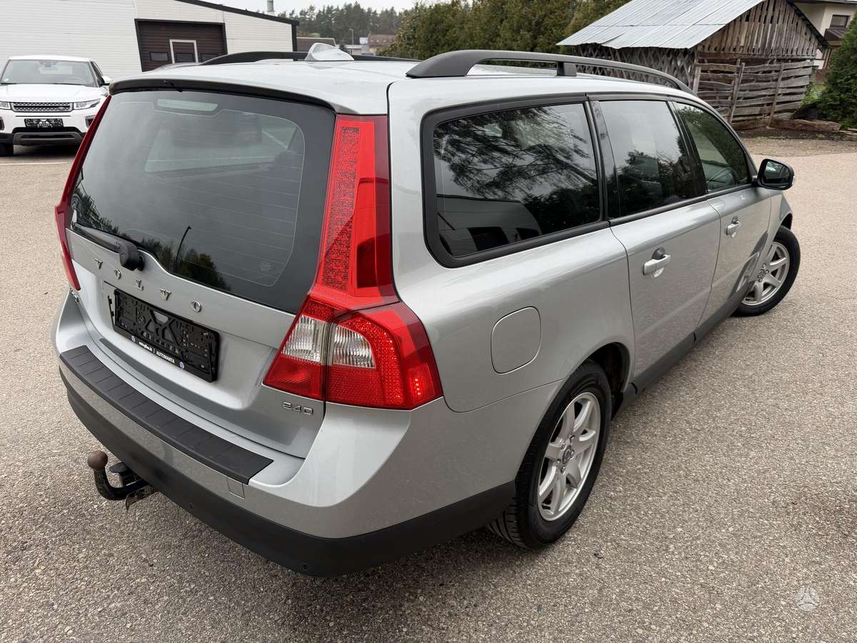 Volvo V70, 2.4 l., wagon