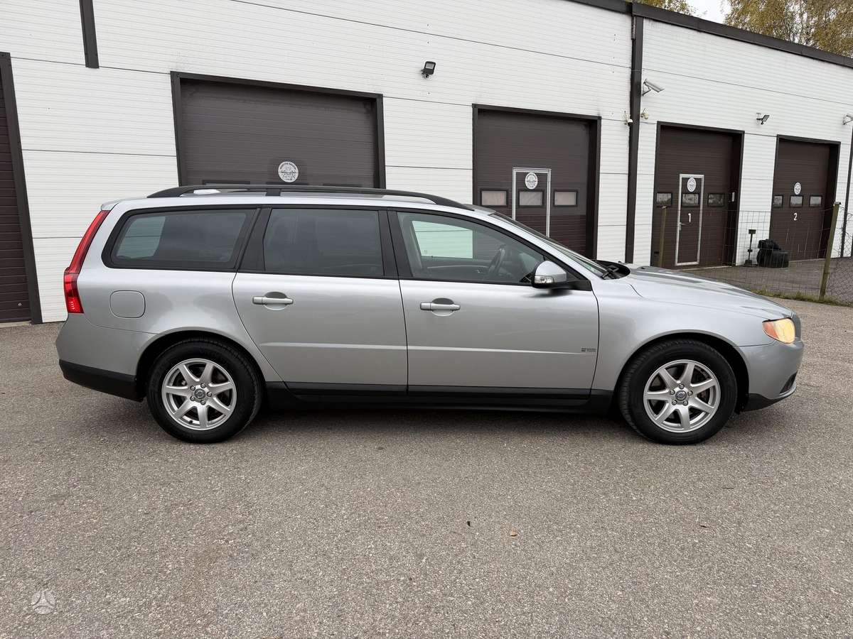 Volvo V70, 2.4 l., wagon