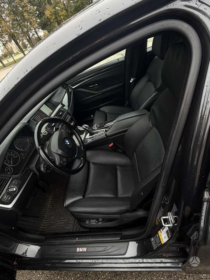 BMW 550, 4.4 l., Седан