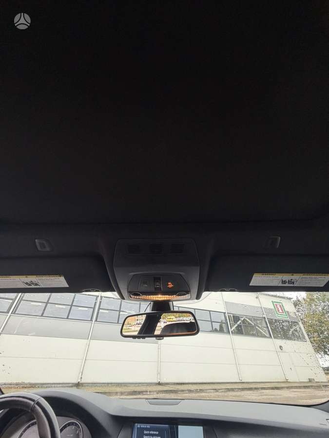 BMW 550, 4.4 l., Седан