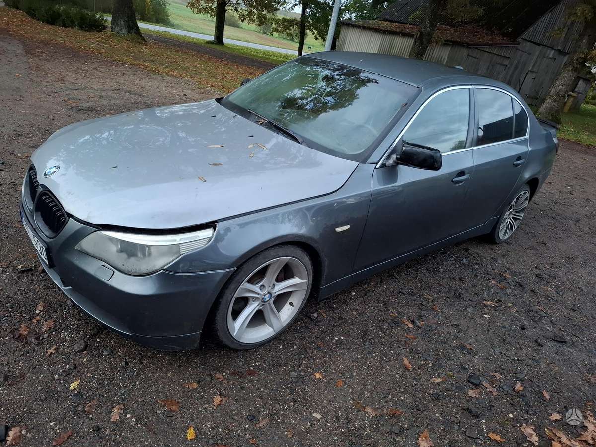 BMW 530