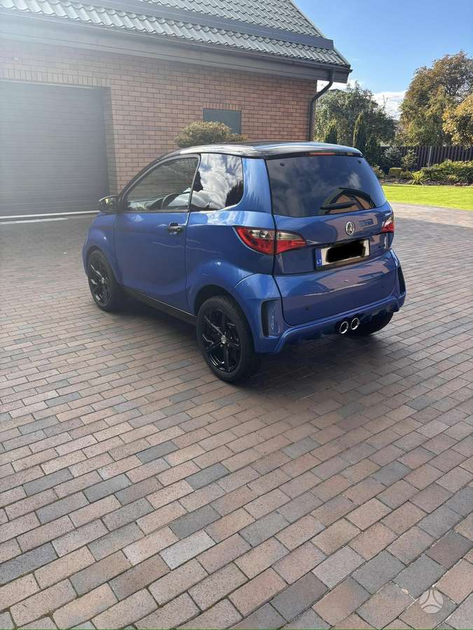 Aixam City, hatchback