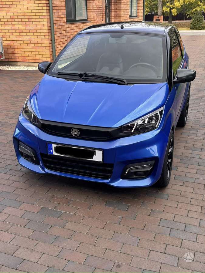 Aixam City, hatchback