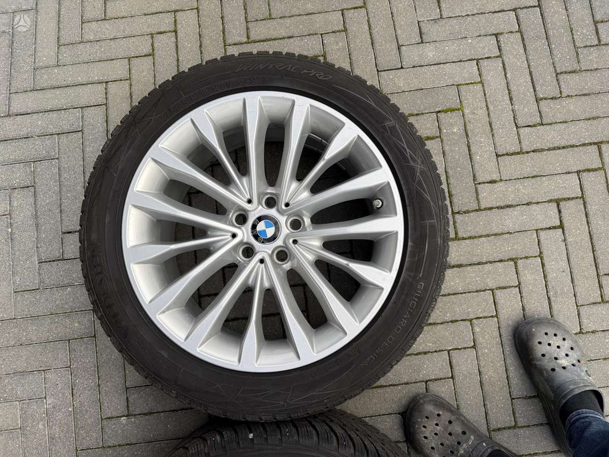 BMW, lengvojo lydinio, R18