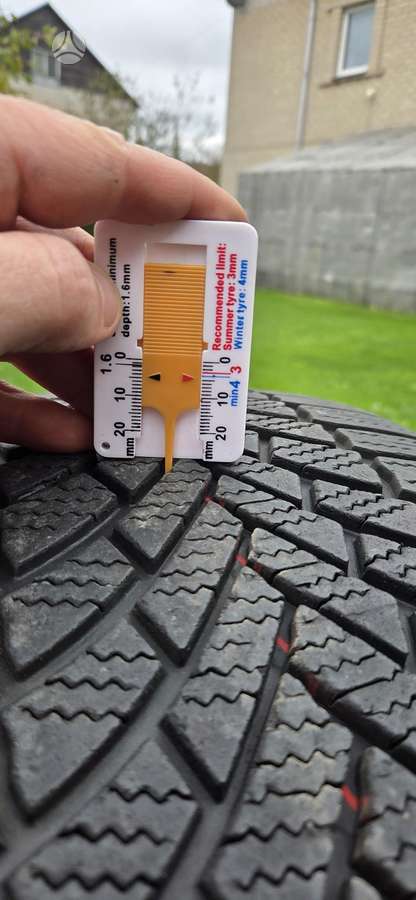 Bridgestone LM005, žieminės 235/55 R18
