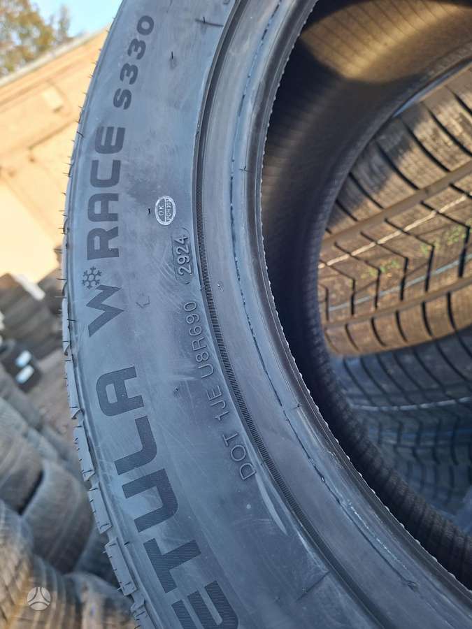 Rotalla S330, winter 285/45 R19