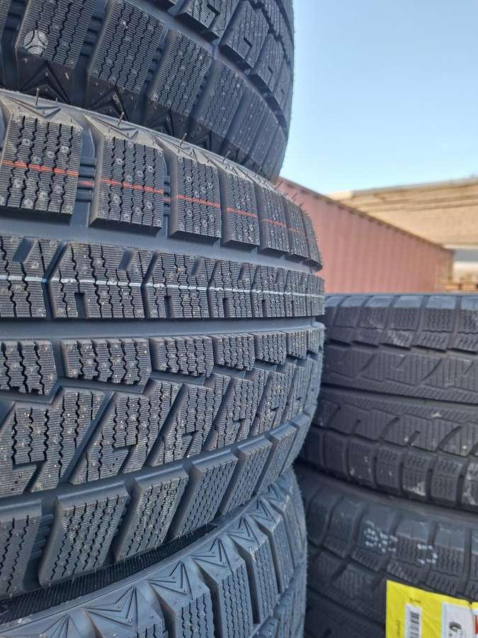 Maxtrek, зимние 245/45 R20
