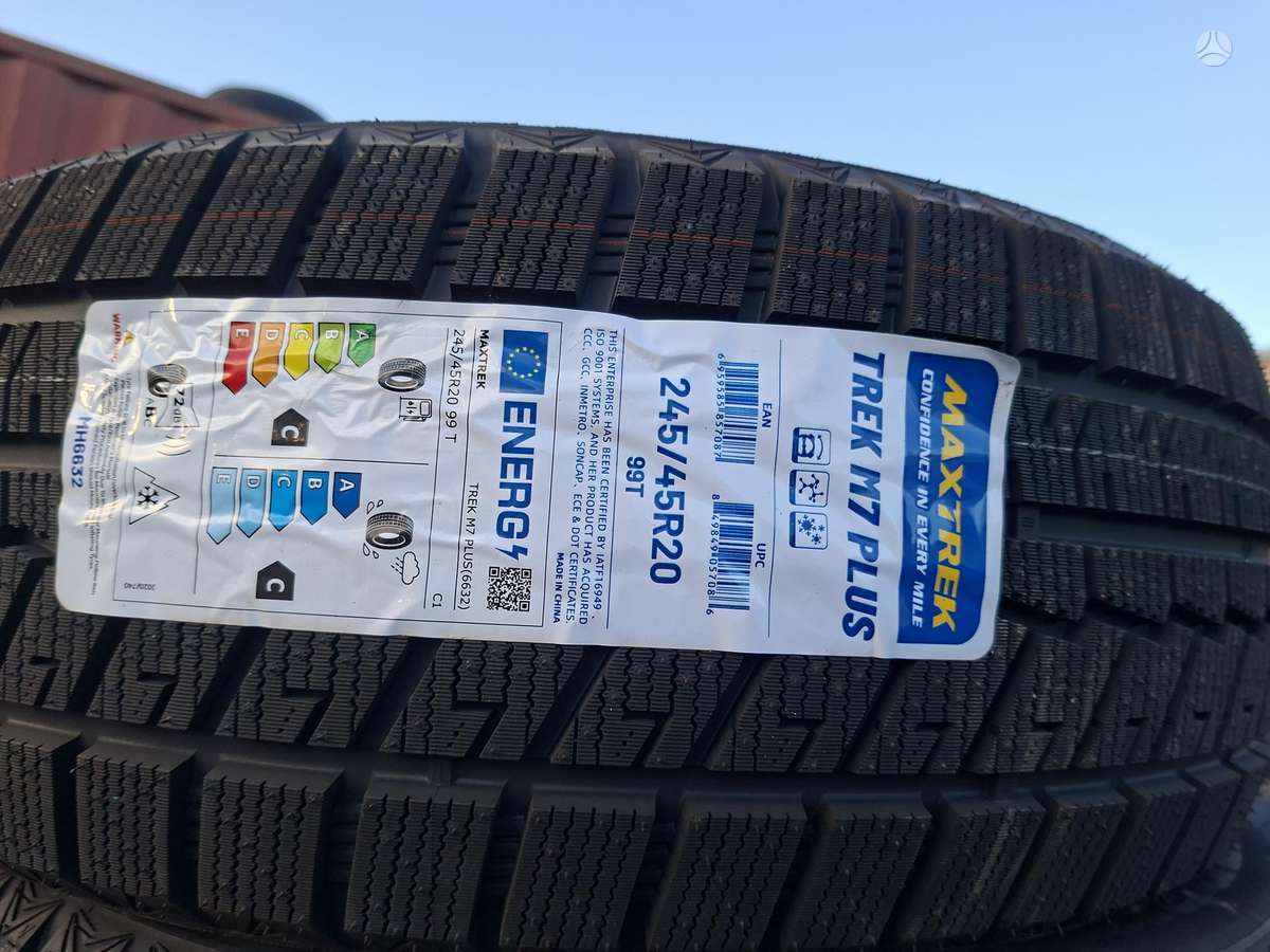 Maxtrek, žieminės 245/45 R20