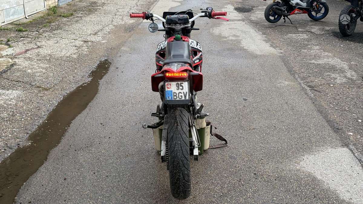 Gilera SMT, supermoto