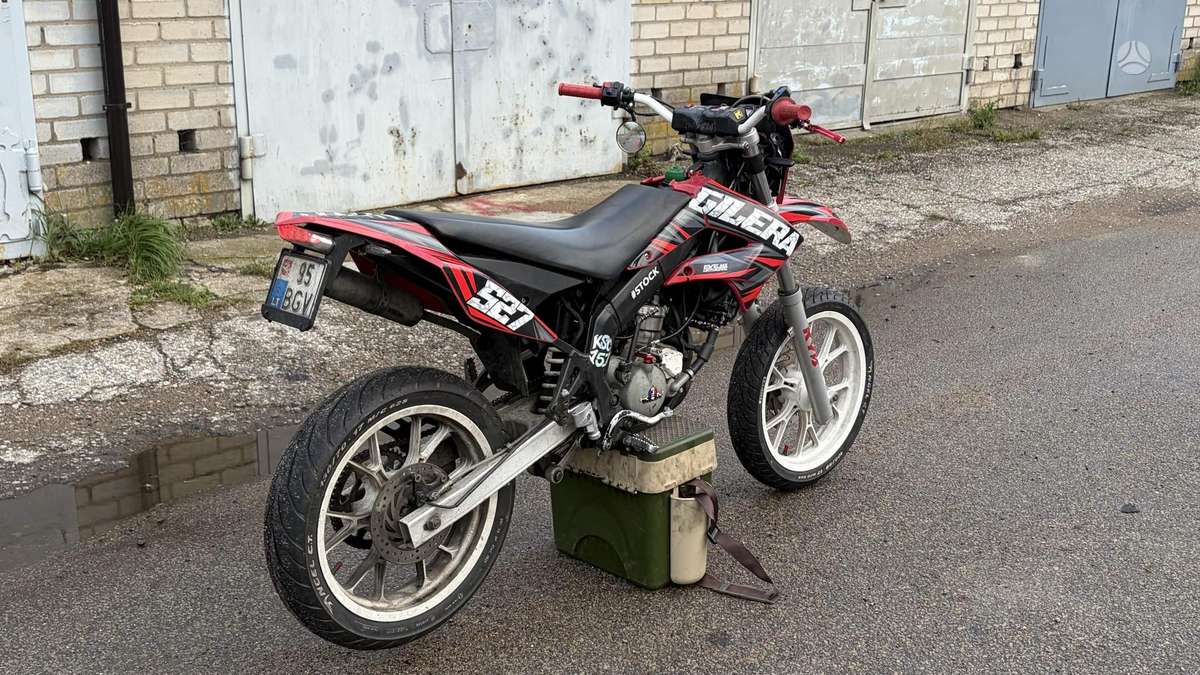 Gilera SMT, supermoto