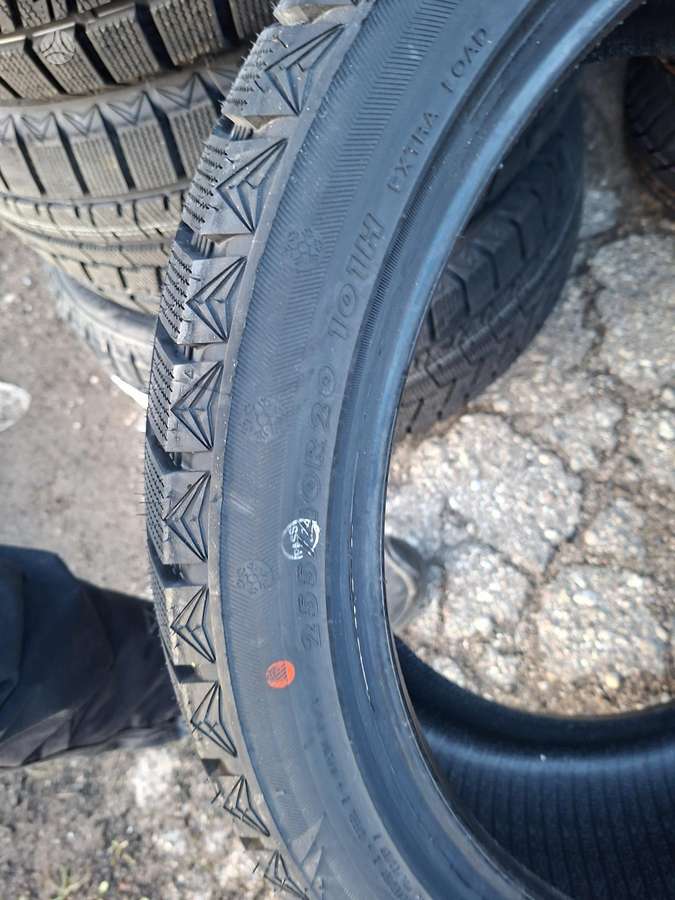 Maxtrek, зимние 255/40 R20