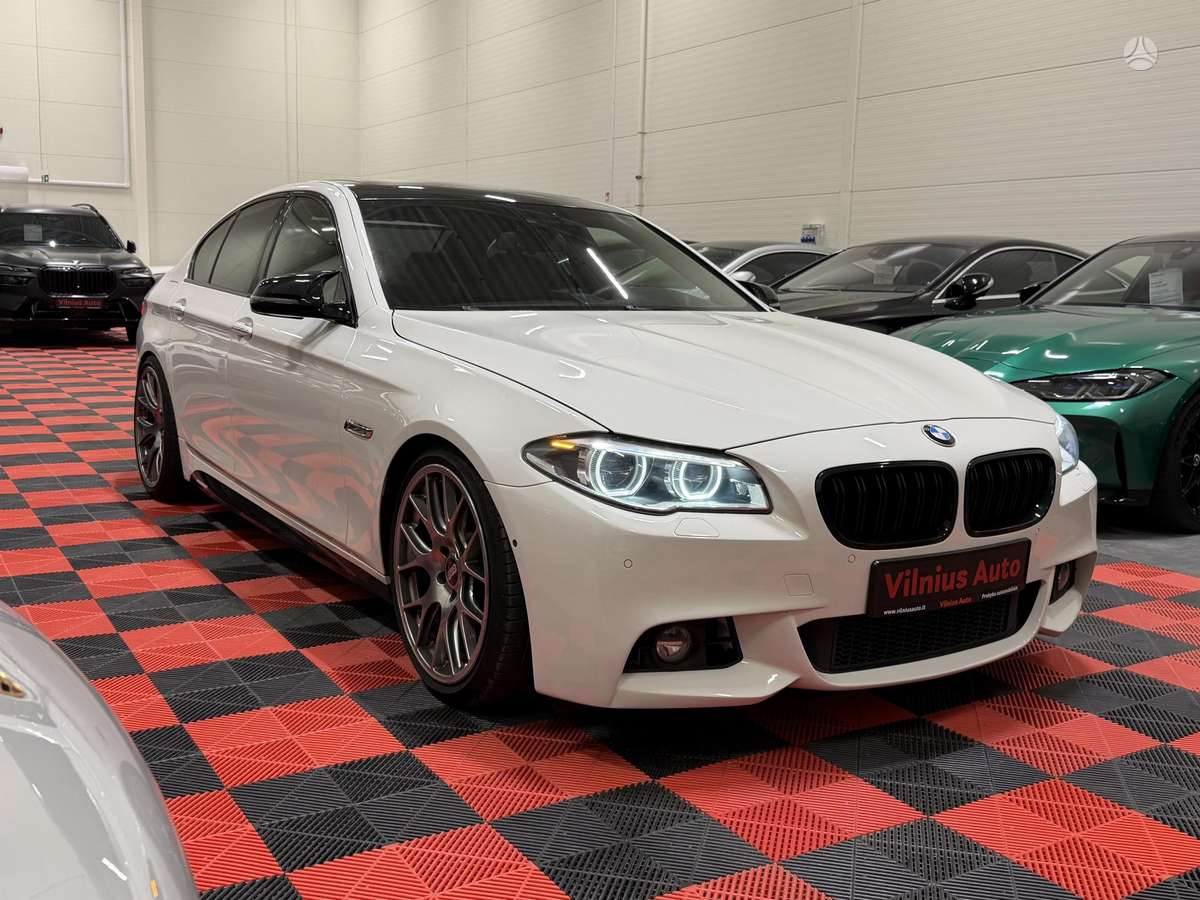 BMW 550, 4.4 l., Седан