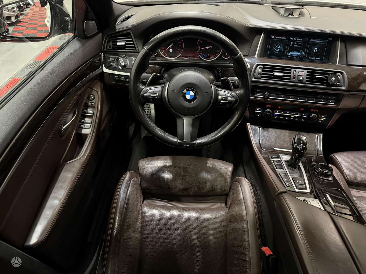 BMW 550, 4.4 l., Седан