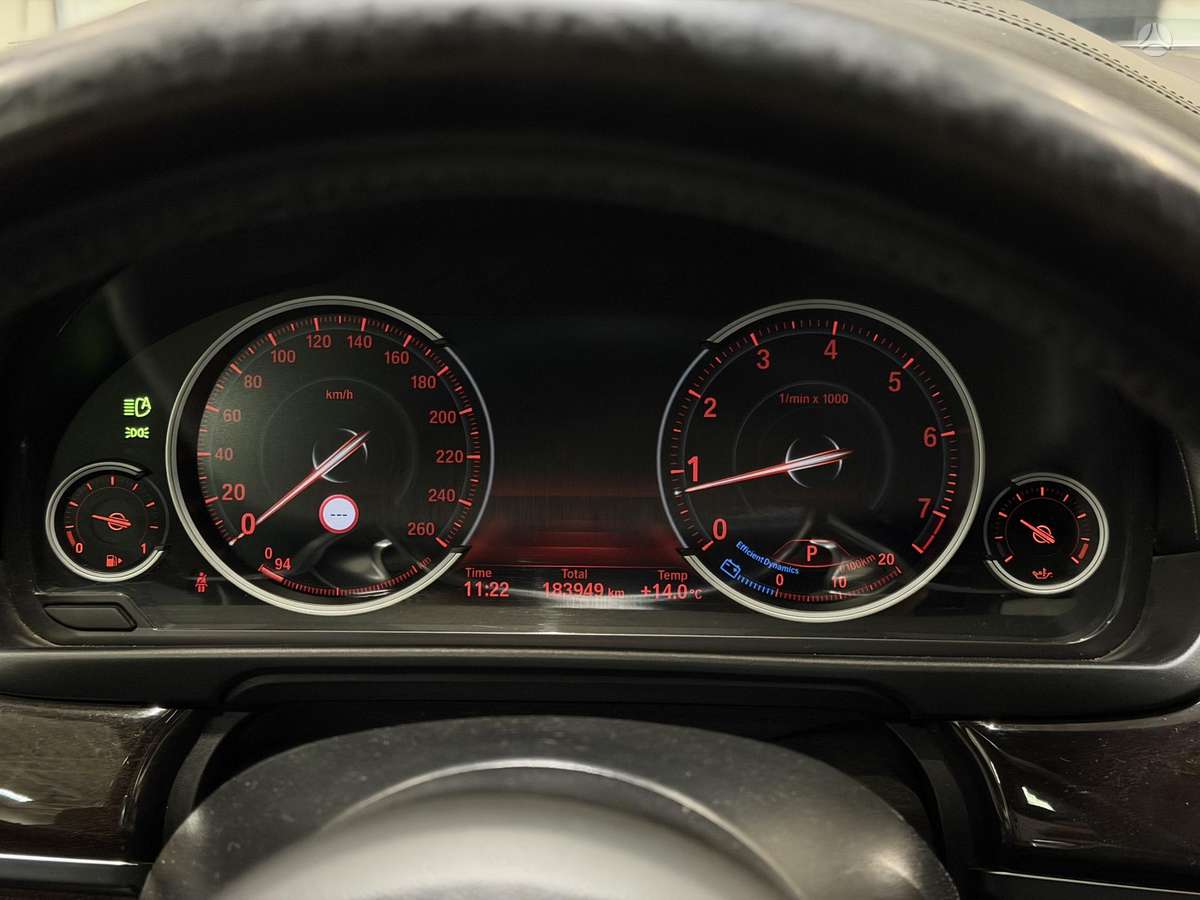 BMW 550, 4.4 l., Седан