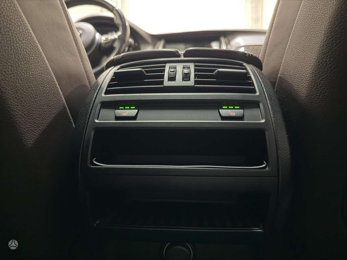 BMW 550, 4.4 l., Седан